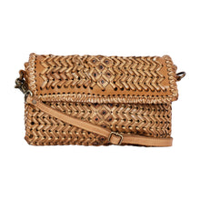 Load image into Gallery viewer, Vero Clutch