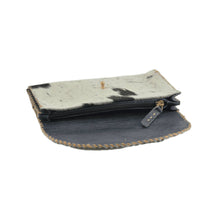 Load image into Gallery viewer, Gini Envelope Clutch Cowhide Hairon Leather