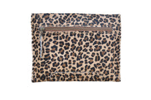 Load image into Gallery viewer, Diana Clutch Printed Hairon Leather