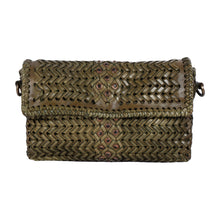 Load image into Gallery viewer, Vero Clutch