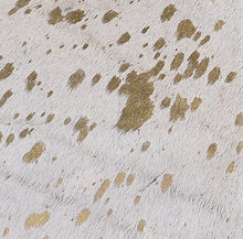 Load image into Gallery viewer, Diana Clutch - Cowhide Hairon Leather