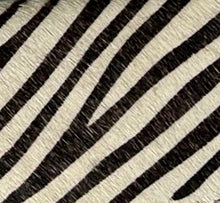 Load image into Gallery viewer, Diana Clutch Printed Hairon Leather