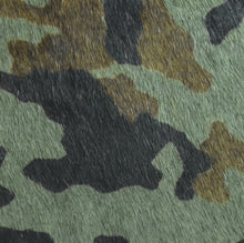 Load image into Gallery viewer, Diana Clutch Printed Hairon Leather