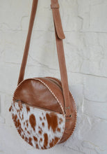 Load image into Gallery viewer, Sophia Round Crossbody Bag