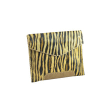 Load image into Gallery viewer, Diana Clutch  Printed Hairon Leather
