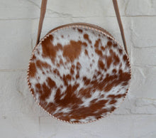 Load image into Gallery viewer, Sophia Round Crossbody Bag
