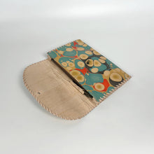 Load image into Gallery viewer, Gini Envelope Clutch - Marbled Leather
