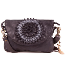Load image into Gallery viewer, Fioretto Cross Body Purse
